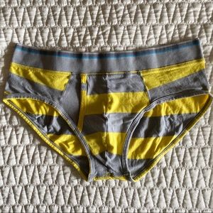 Mack Weldon briefs - Dif colors